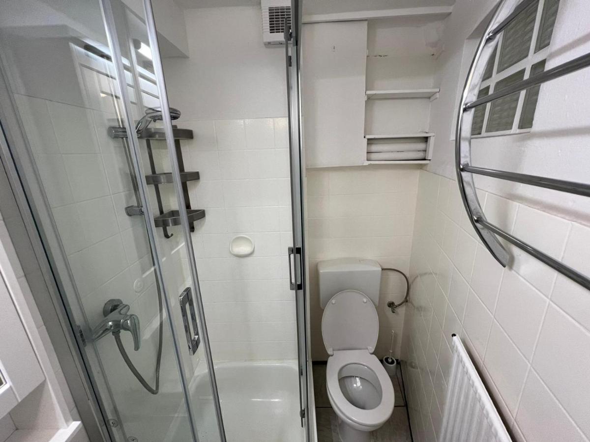 Apartmán Schoenes Einfaches Zimmer In Oldenburg 109 Exteriér fotografie